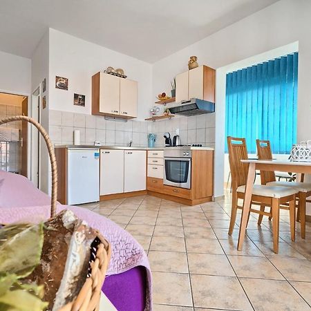 Apartments Irena Χβαρ Εξωτερικό φωτογραφία