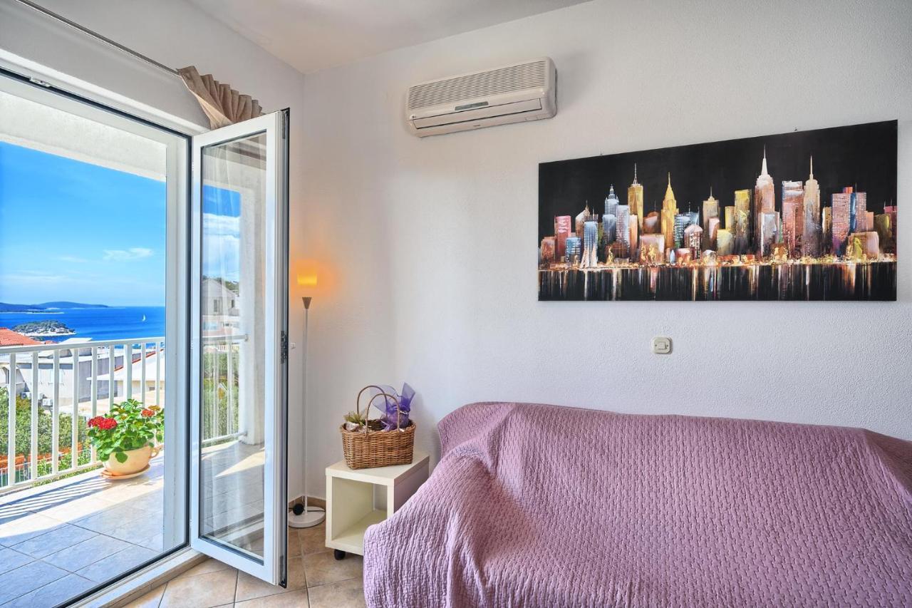Apartments Irena Χβαρ Εξωτερικό φωτογραφία