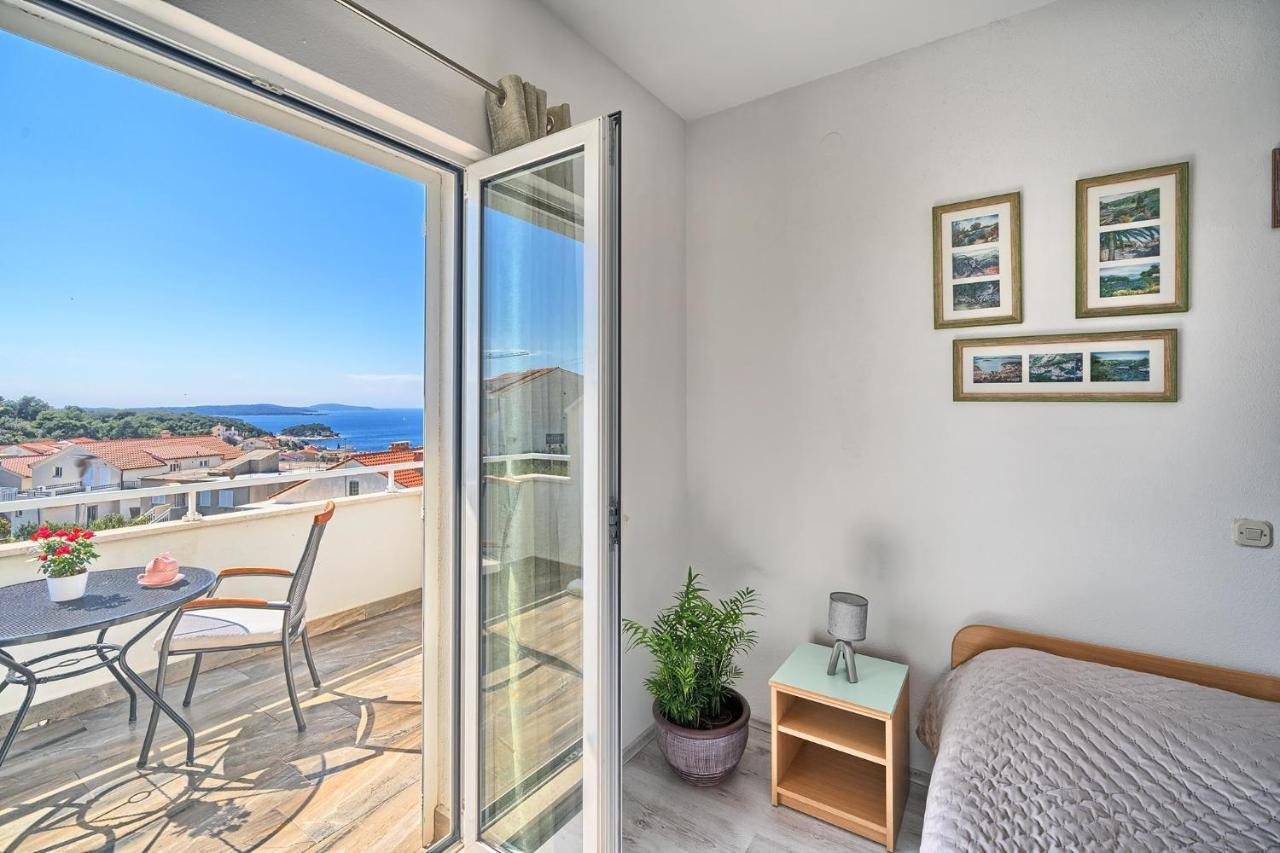 Apartments Irena Χβαρ Εξωτερικό φωτογραφία