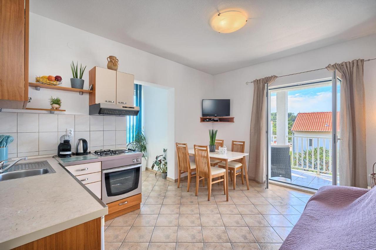 Apartments Irena Χβαρ Εξωτερικό φωτογραφία