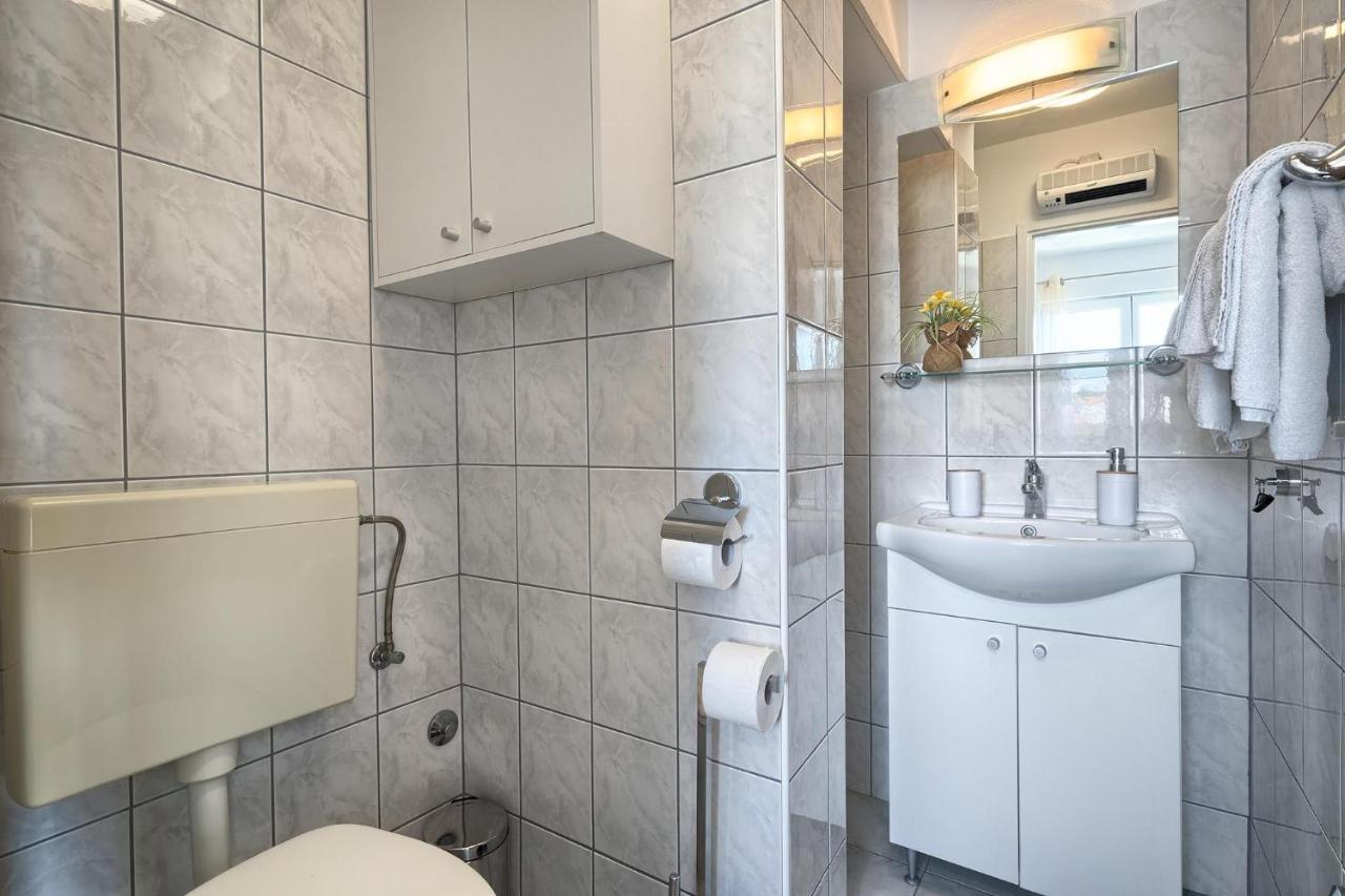 Apartments Irena Χβαρ Εξωτερικό φωτογραφία