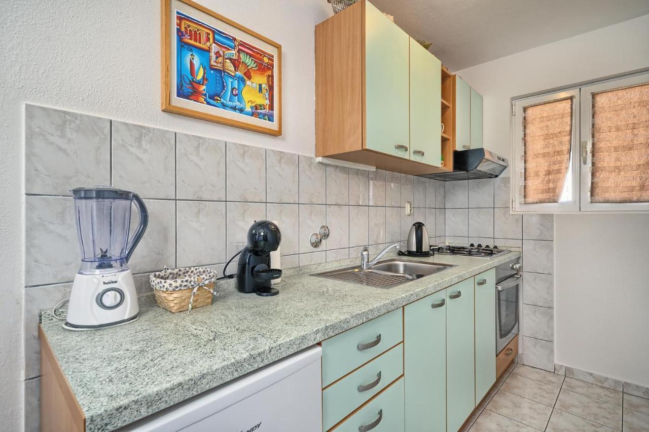 Apartments Irena Χβαρ Εξωτερικό φωτογραφία