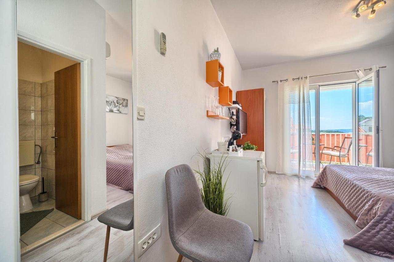 Apartments Irena Χβαρ Εξωτερικό φωτογραφία
